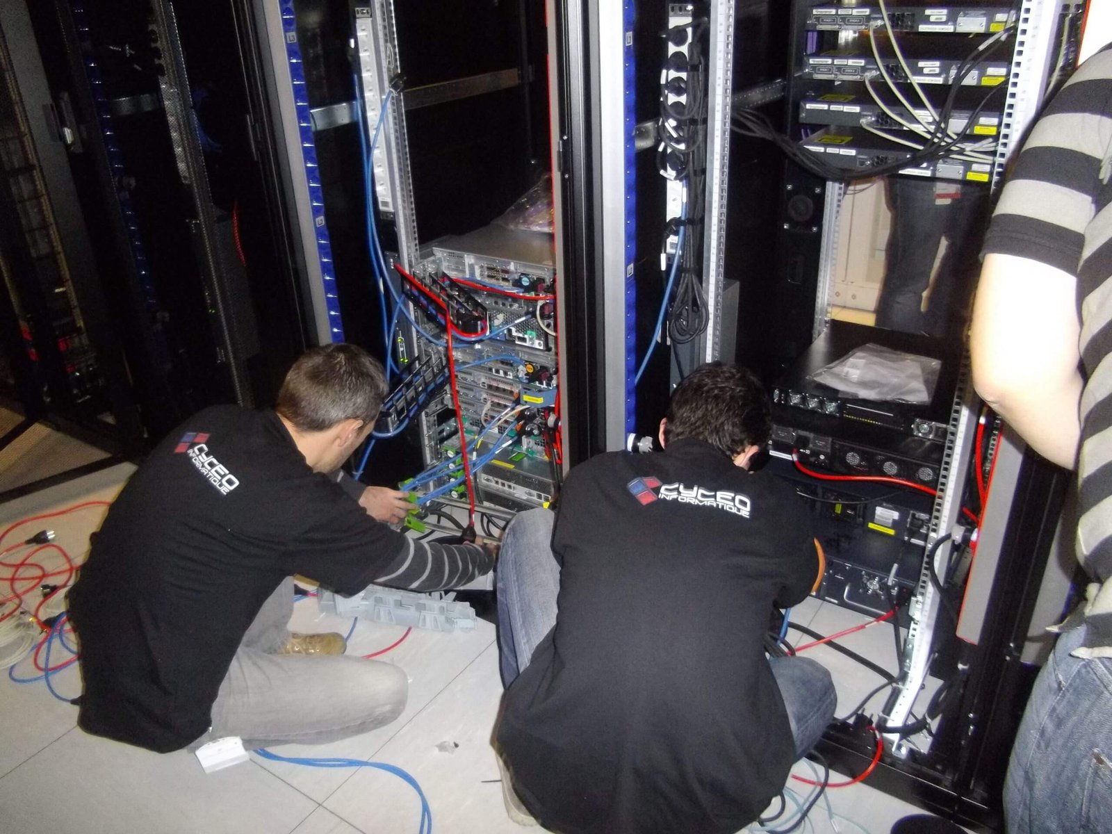 Cablage serveurs informatique